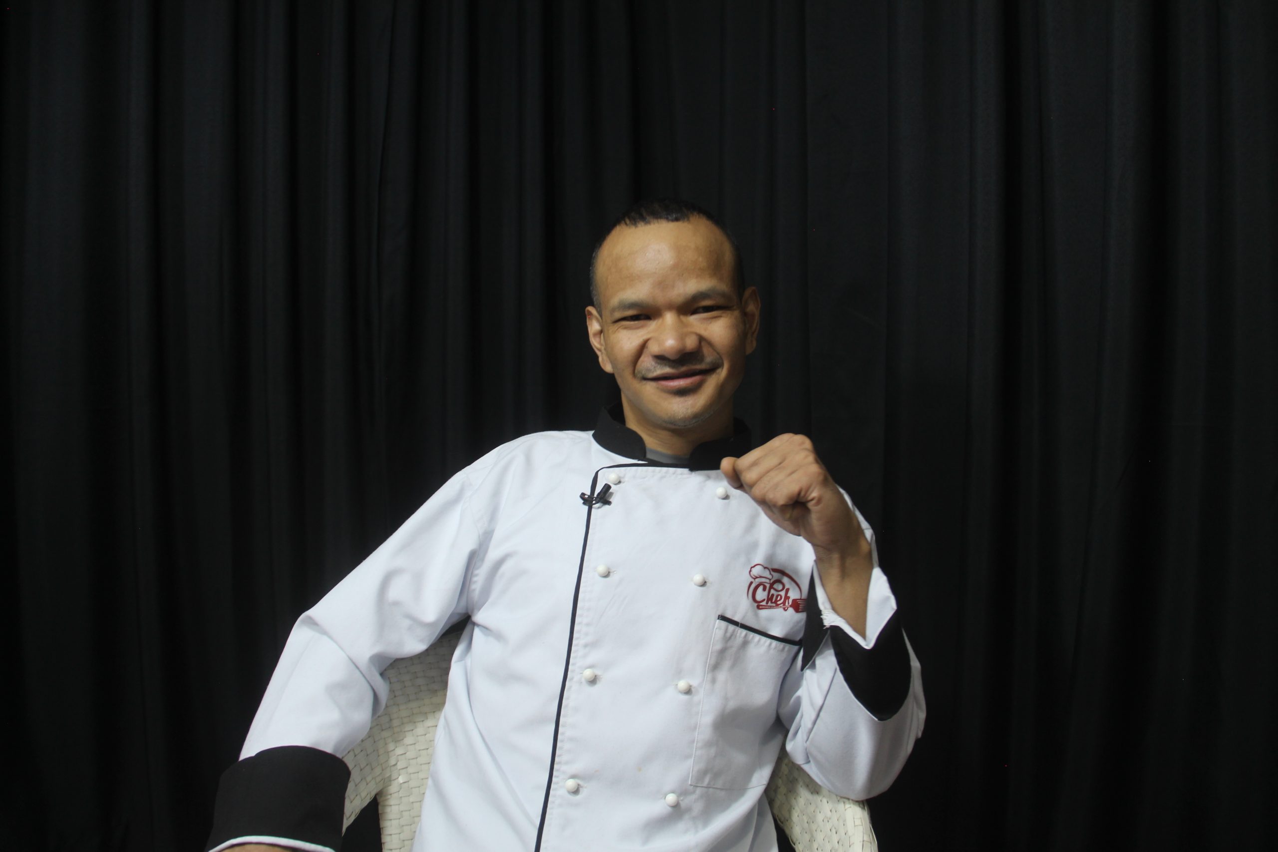 तेम्बा तामाङ –  नेपालकै पहिलो २४ घण्टा खुला रेस्टुरेन्टका प्रवर्तक र अन्तर्राष्ट्रिय सेफको प्रेरणादायी जीवनकथा