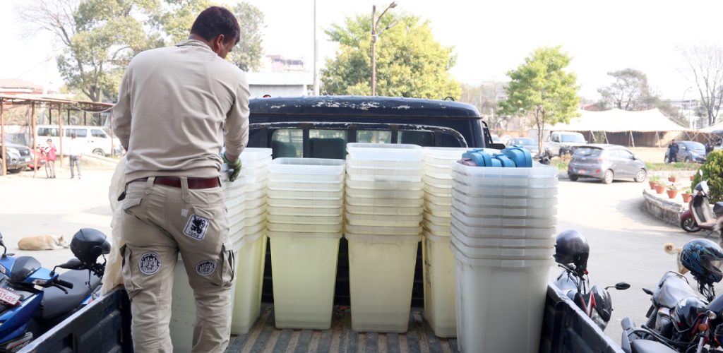 कर्णालीमा धमाधम हुँदैछ मतपत्र ढुवानी